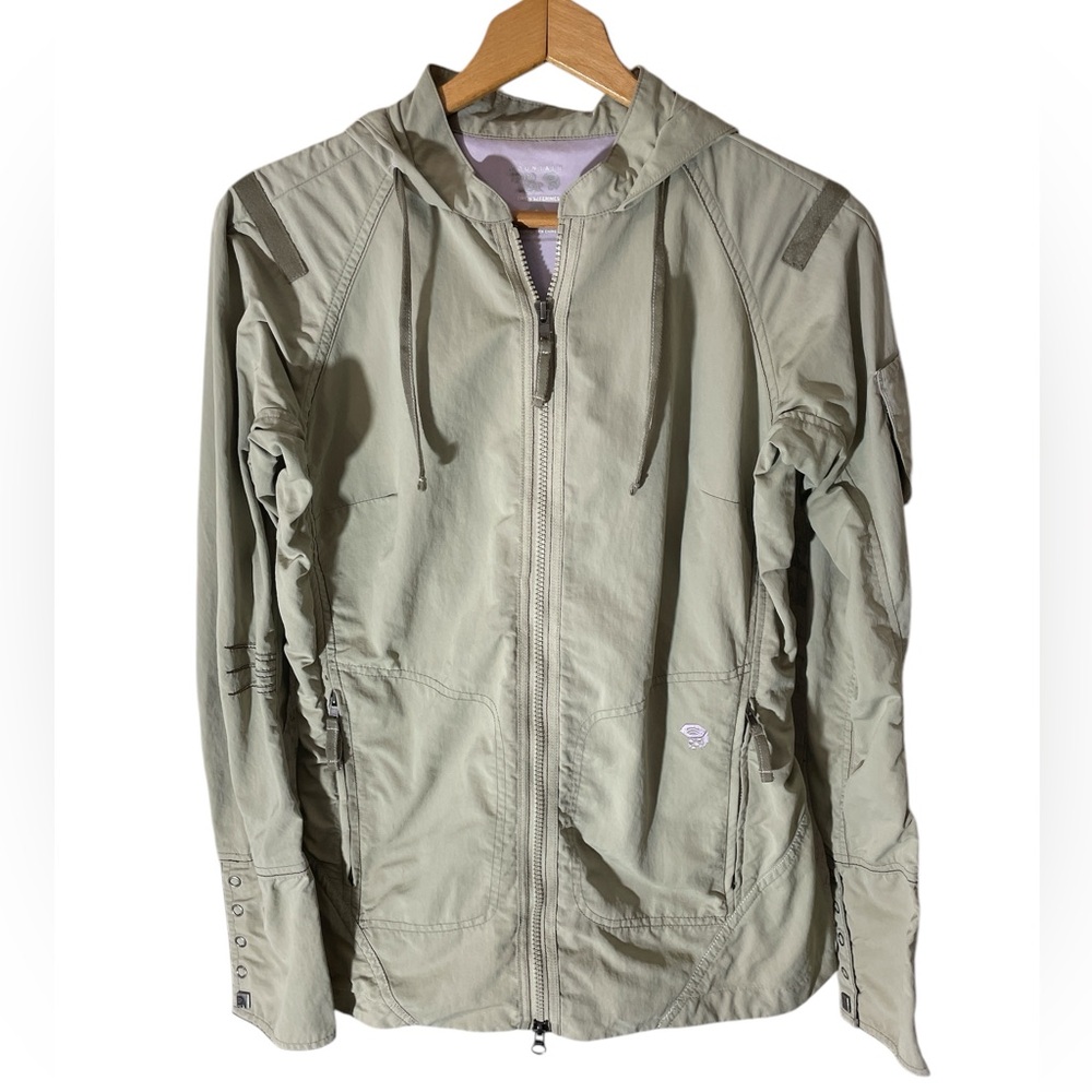 F2- Mountain Hard Wear Women’s size 8 Green Hooded Jacket Medium Med